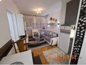 Izdaje se izuzetan stan na fenomenalnoj lokaciji.